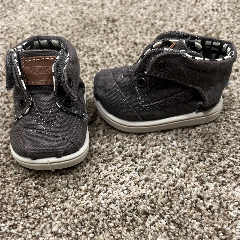 TOMS Charcoal Baby Walker Shoes